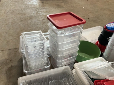 Used MIXED LOT OF PLASTIC RESTAURANT EQUIPMENT Food Storage & Transportation Michigan US | Miedema Asset Management Group #1761530