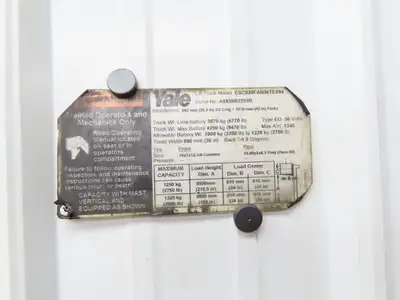 Yale HF000521-3 Stand On Forklift Hydraulic Manifold Block Off ESC030FAN36TE094