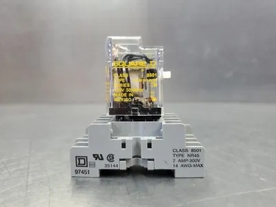 SQUARE D RS4M1P14V20 SER. B 120V RELAY w/8501 NR45 Base. 4D-35