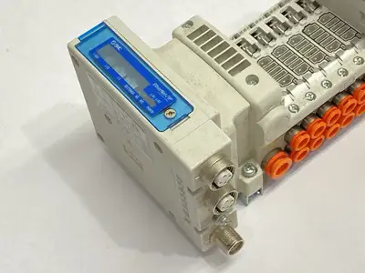 VV5Q11-06N7SEAN-D0S | SMC  Pneumatic Valve Manifold Base 6-Station EX260-SEN1 - Used