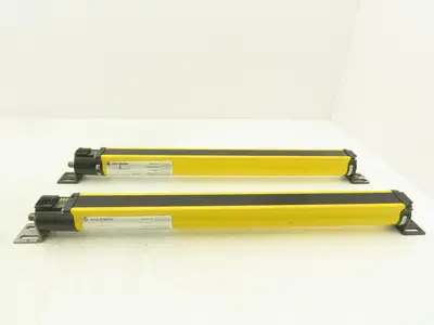 Allen Bradley 440L-P4J0480YD Light Curtain Guardmaster Receiver/Transmitter Set