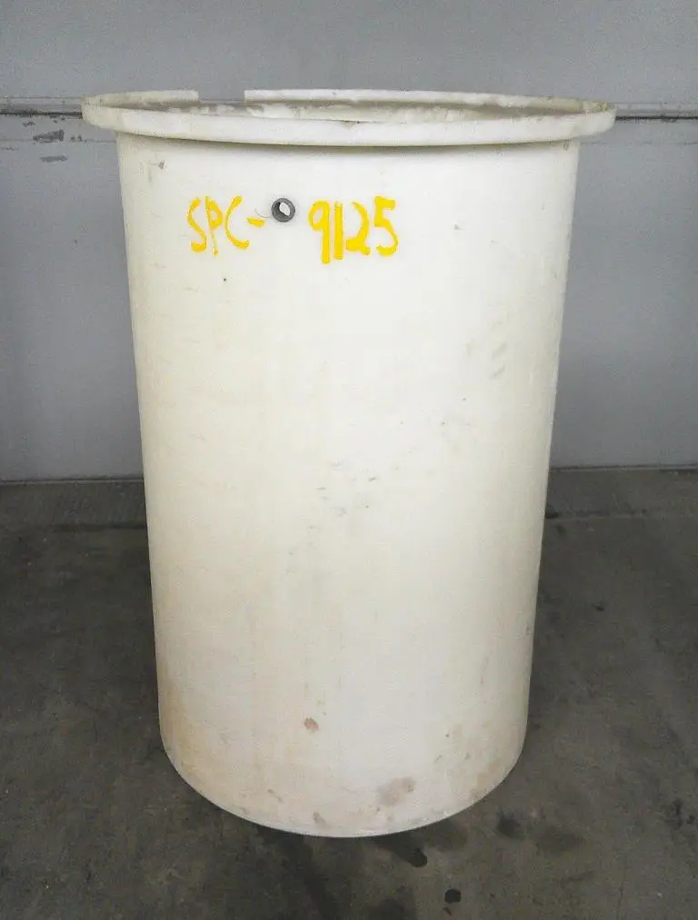 SPC9125  Tank 130 gallon vertical tank, poly, flat