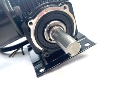 Used Dayton Right Angle DC Gearmotor 90VDC, TENV, 40 RPM, 82 in-lb Max Torque Gearmotors Michigan US | Maverick Industrial Sales #1394515