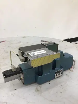 USED BOSCH 0 811 404 608