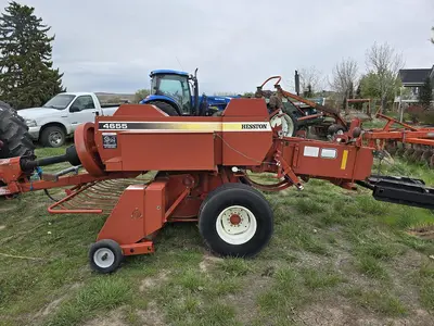 USED 2003 HESSTON 4655