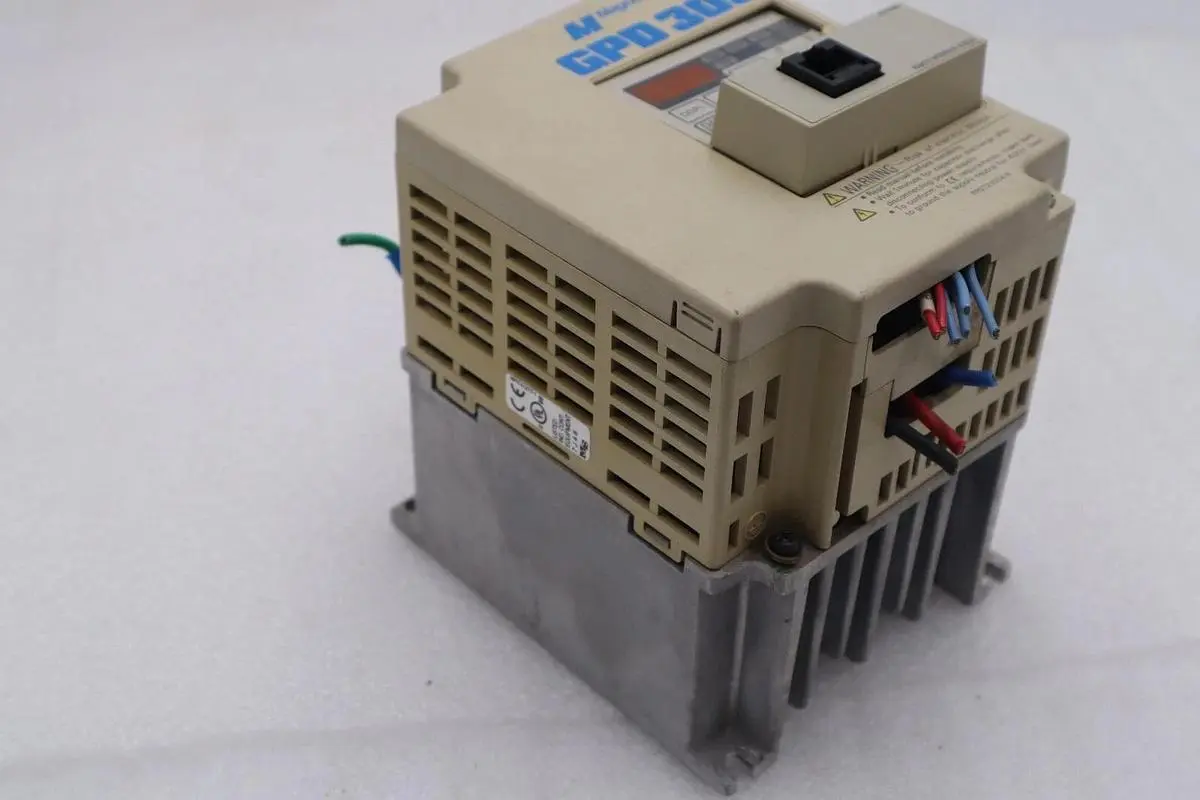 MAGNETEK JDB003 AC DRIVE GPD 305 STOCK #L-766