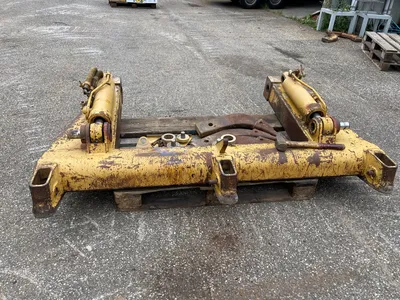 USED CATERPILLAR 953