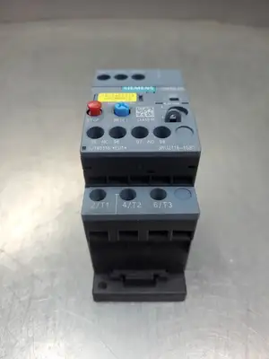 SIEMENS 3RU2116-1GB1 SIRIUS Contactor. 4C-51