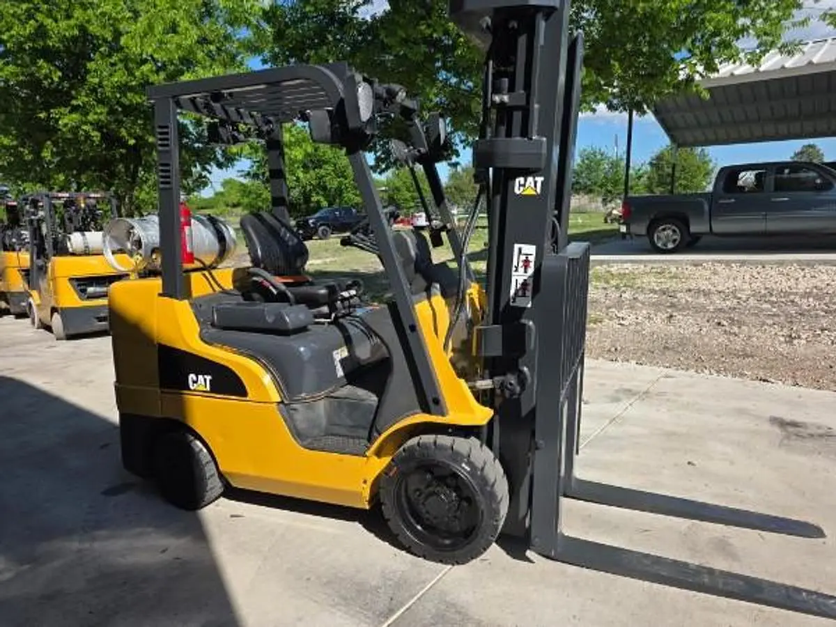 USED 2020 CAT 2C6000