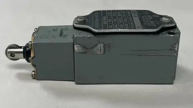 Used ALLEN BRADLEY 802T-D Relays & Switches Ohio US | Surplus Asset Holdings #1553687