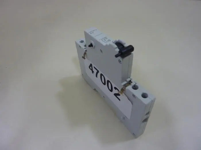Used SIEMENS 5ST3010 Circuit Breakers Michigan US | Ideal Machinery #756761