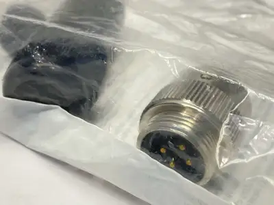 NEW AUTOMATIONDIRECT ZIPPORT 4-PIN MALE FIELD-WIREABLE CONNECTOR