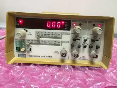 FLUKE 7260A UNIVERSAL COUNTER/TIMER