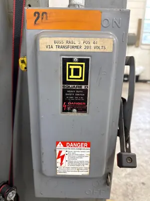 Used GENERAL INDUSTRIAL DIAMOND CO 252 Wheel Dressing Machines Illinois US | Aucto #1512027