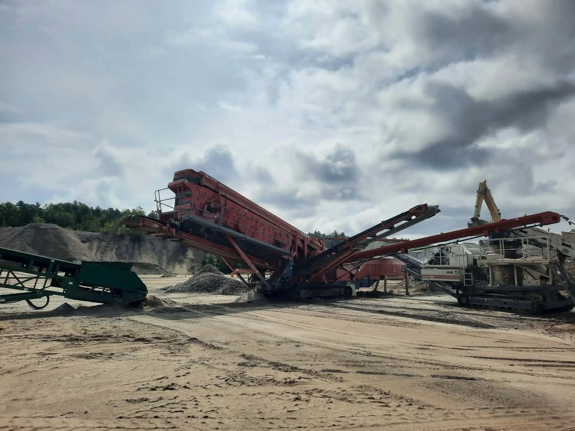 Used 2012 Terex Finlay 694+ Rectangular Screeners New Hampshire US | Zadoon Equipment #1480884