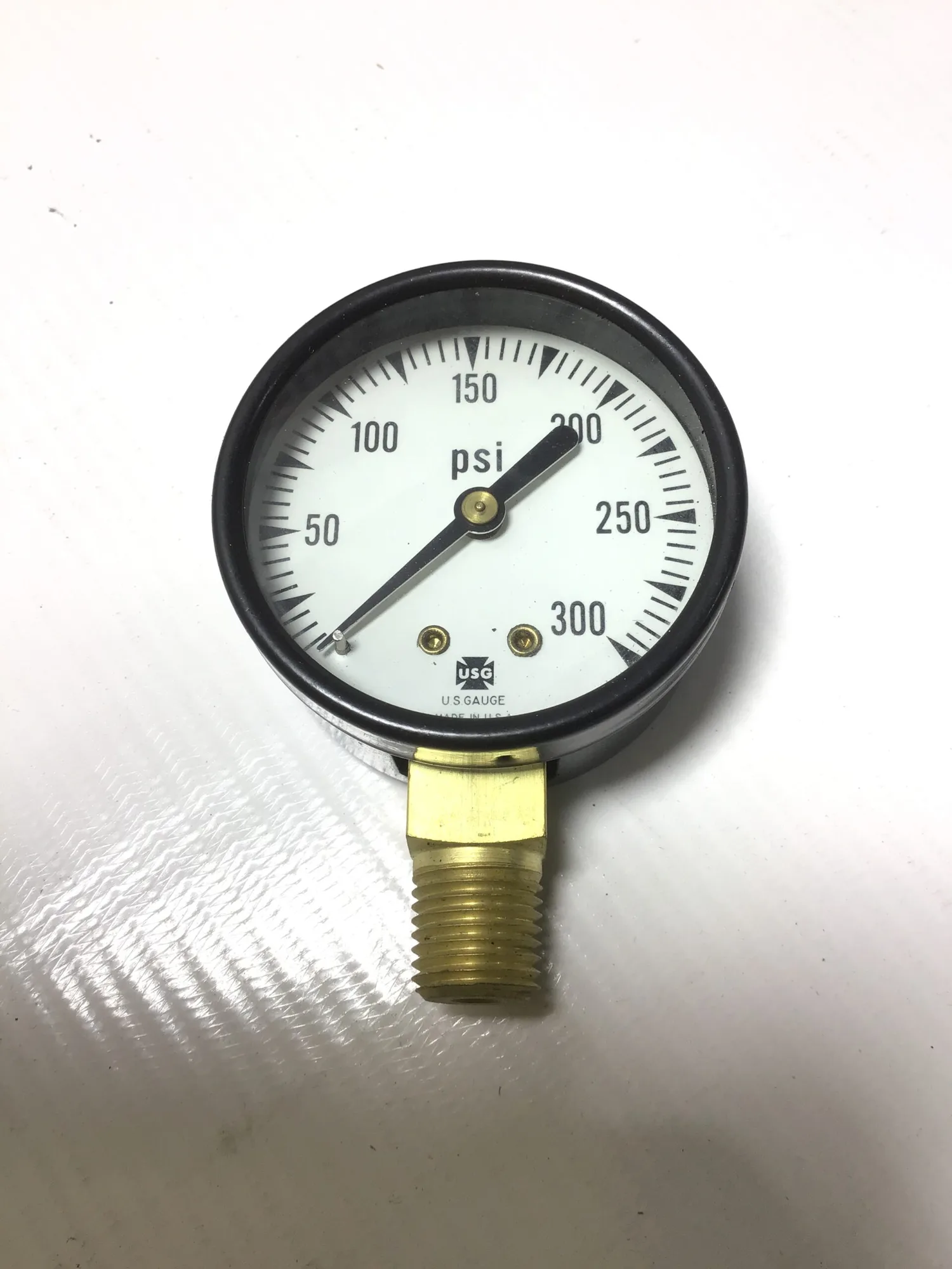 Ametek USG 046778 Pressure Gauge 1/4″ SNPT LM 300 PSI