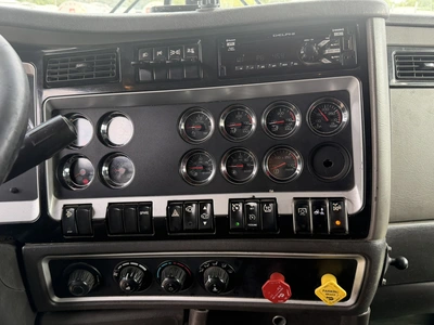 Used 2012 KENWORTH T800 TRUCK TRACTOR Conventional trucks Michigan US | Miedema Asset Management Group #1709439