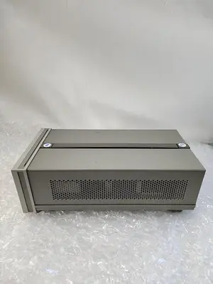 HEWLETT PACKARD 4261A METER
