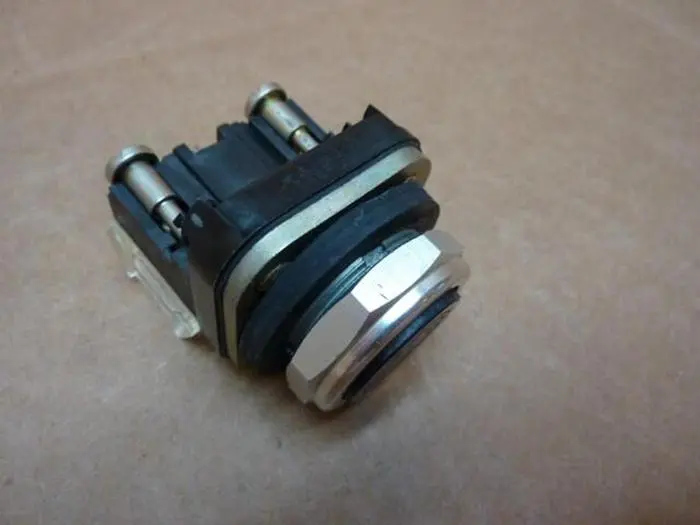 Used ALLEN BRADLEY 800T-A BLACK Relays & Switches Michigan US | Ideal Machinery #709943