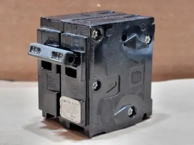 15 Amp 2 Pole 120/240 Volts Circuit Breaker