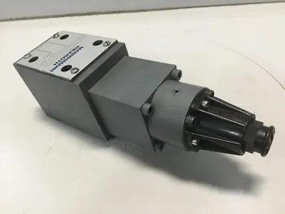 USED MANNESMANN REXROTH 4WRE10EA641224Z4M468