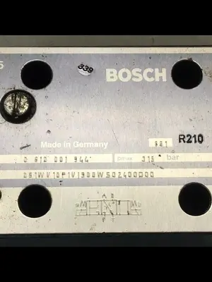 USED BOSCH 0 810 001 944
