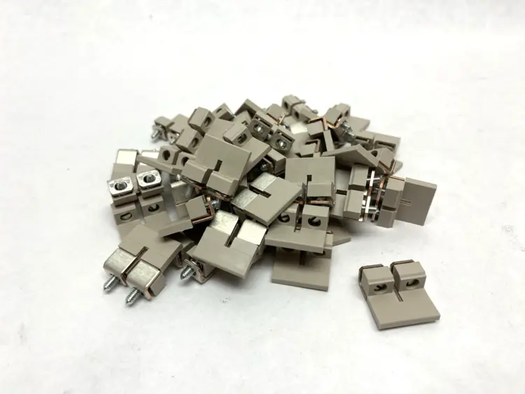 Used BUSSMANN JUMPER TERMINAL BLOCK 2 POSITION Terminal Blocks | Maverick Industrial Sales #1108455