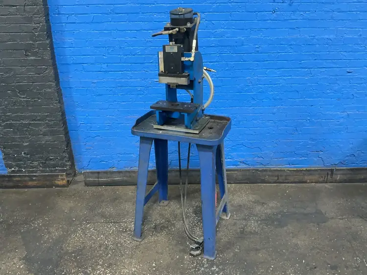 Used DESTACO HYDRADYNE 70661 Hydraulic Presses Ohio US | HGR 24 #1485335