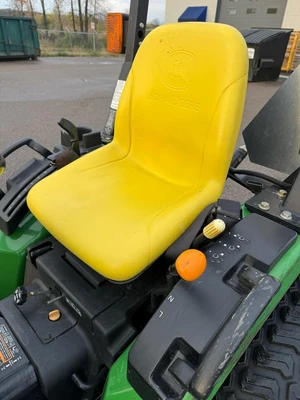 _UNKNOWN_ 2520 Tractors | Fram Fram LLC (11)