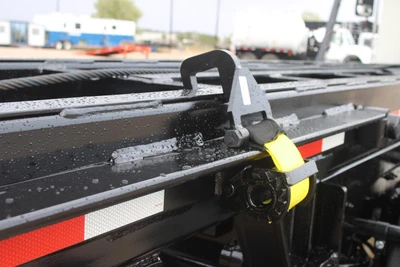 New | in-Stock 2025 MACK MD6 Rolloff Trucks Texas US | Roll Off Truck World #1491872
