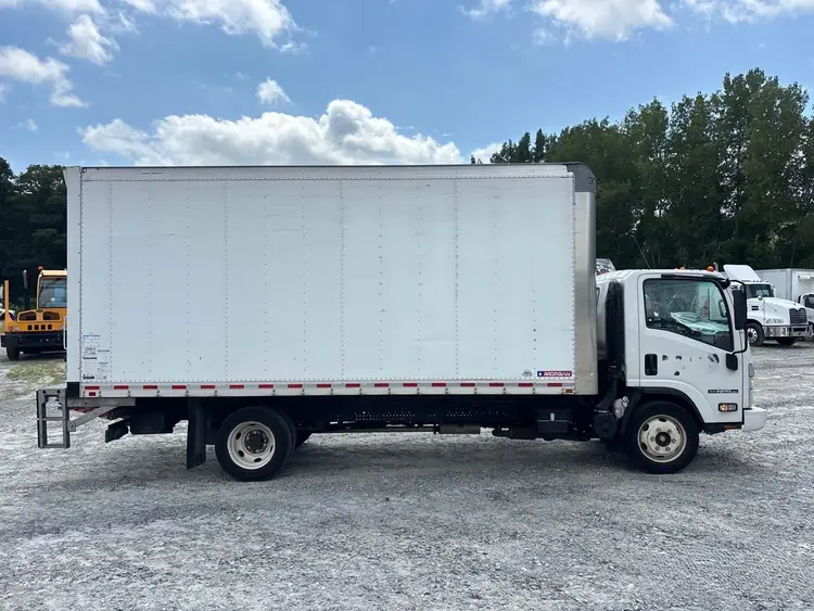 Used 2024 ISUZU NPR HD Box trucks Florida US | Truck and Van Outlet #1509131