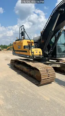 Used 2022 HYUNDAI HX220AL Crawler Excavators North Carolina US | National Equipment Dealers #1422413