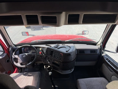 Used 2013 VOLVO VNL Conventional trucks Indiana US | Miedema Asset Management Group #1414634