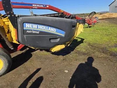 USED 2016 NEW HOLLAND H7150