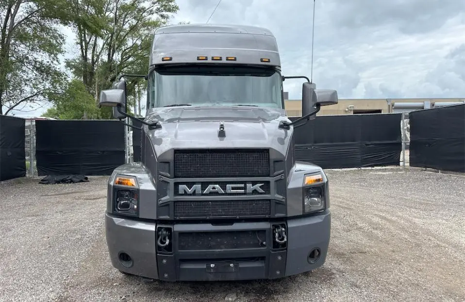 USED 2024 MACK AN64T70