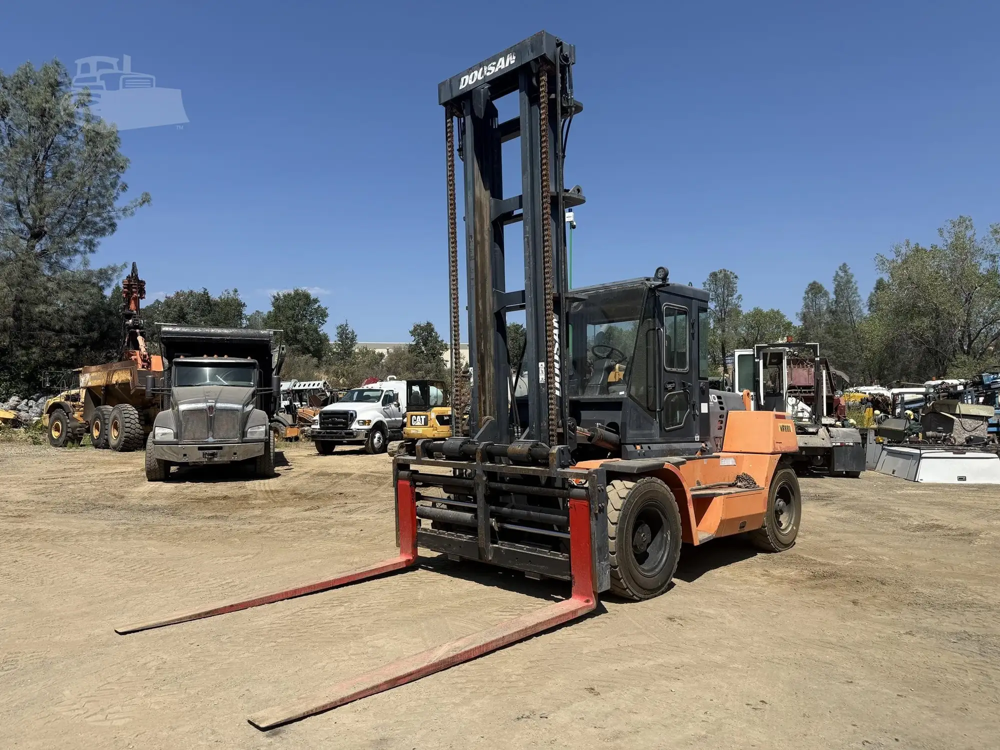 Used 2011 DOOSAN D110S-5 Internal Combustion Forklifts: Pneumatic Tire California US | Mittry Construction #1363446