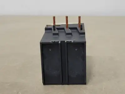 USED SCHNEIDER ELECTRIC LRD 16