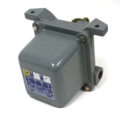 NEW SQUARE D 9036-AR-5 FLOAT SWITCH 9036AR5