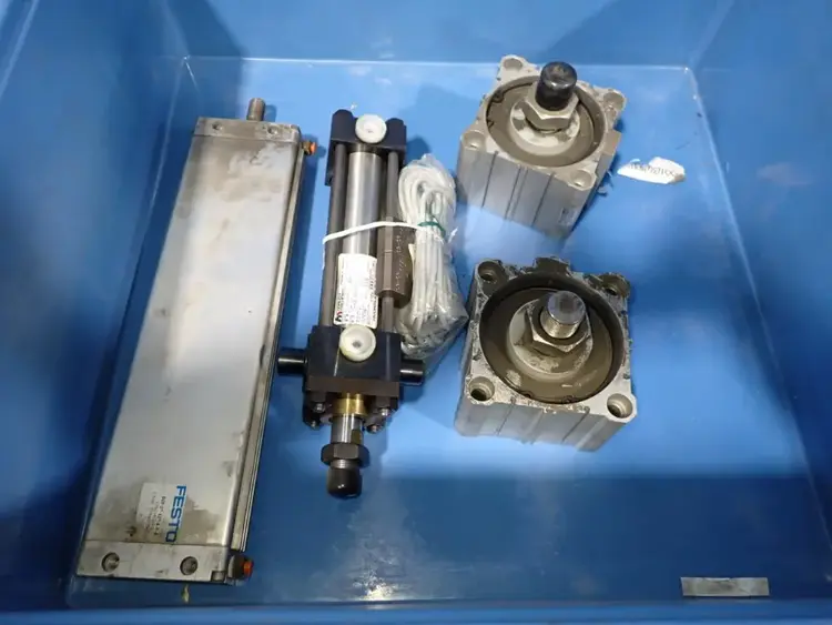 Used SMC/FESTO _UNKNOWN_ Cylinders | HGR 24 #731191