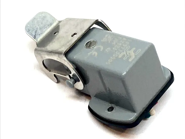 Used WEIDMULLER HDC HOUSING W/ FEMALE INSERT 1498200000 Inserts (Misc) | Maverick Industrial Sales #1105626