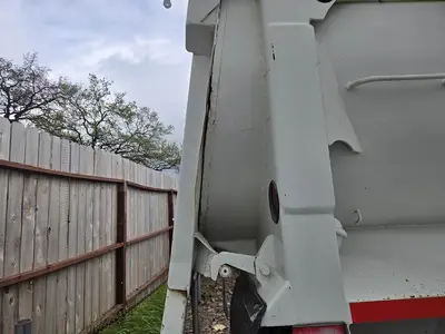 USED 1985 RELIANCE 28FT