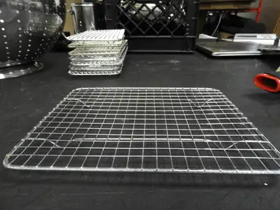 Used Isaac Peoria Used Winco PGW-810 8" x 10" Half-Size Footed Chrome Plated Steel Wire Cooling Rack / Pan Grate C IP Food, Restaurant, & Bakery Parts & Accessories Illinois US | Falcon Restaurant Supply #1376653