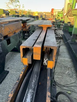 SIGNODE MATERIAL FLIPPER / LIFTER. STOCK # 1007624