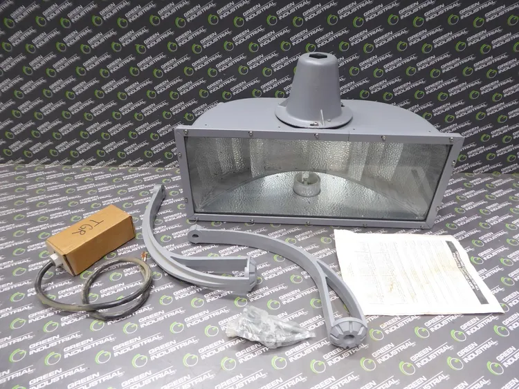 Used PHILLIPS _UNKNOWN_ Light Source Equipment Wisconsin US | Green Industrial #674232