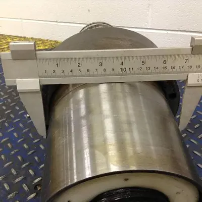 USED CINCINNATI MILACRON CM SCREW VE 165-7