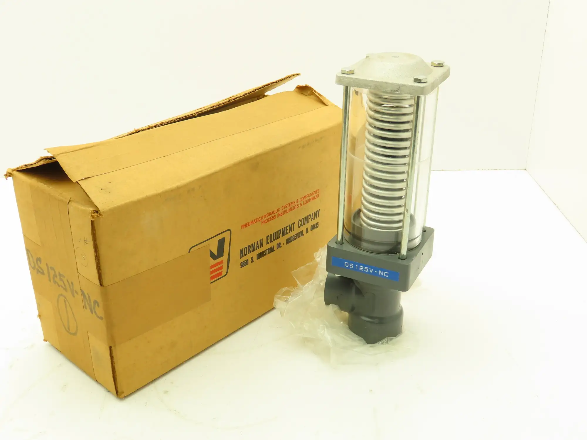 Plast-o-matic DS125V-NC 1 1/4" Shutoff Valve Spring Return NC Pneumatic Powered