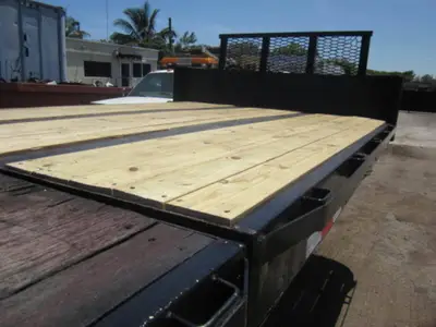 New | in-Stock A PLUS 40′-65′ EXTENDABLE FLATBED TRAILER Flatbed Trailers Florida US | USA Transequipment #1542554