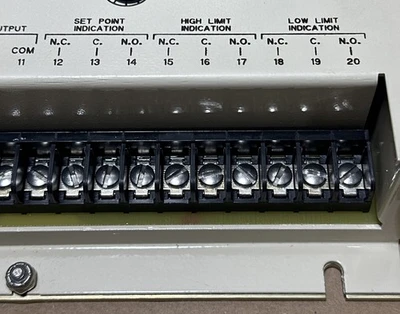 NEW Woodward 8272-685