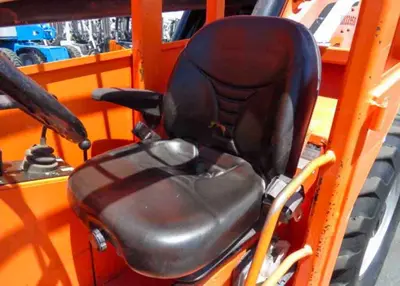 USED 2013 JLG SKYTRAK 8042