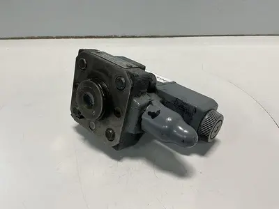 USED VICKERS DG4V-3-2AL-M-U-HL7-60